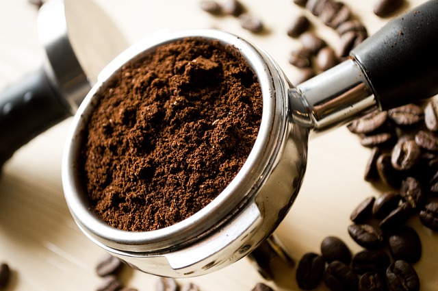 コーヒー豆の煎り方や挽き方によってもコーヒー効果は変わる