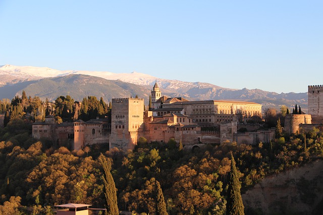 スペイン グラナダ アルハンブラ宮殿には絶対くべし！