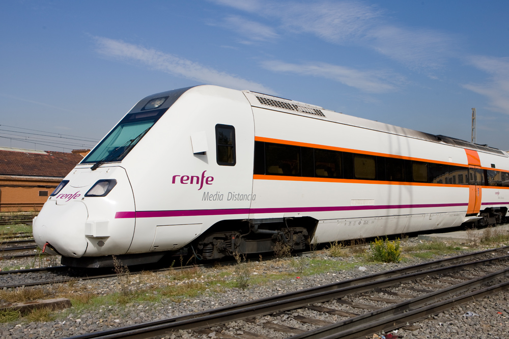 スペイン旅行の長距離移動に国鉄Renfe（レンフェ）