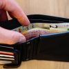 お財布に入れるお札の向き・お札の順番で金運がアップ!?「貯まる財布」のルール