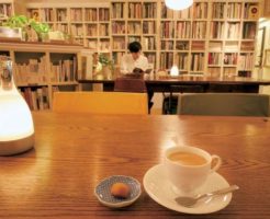 ブックカフェ「ESPACE BIBLIO（エスパスビブリオ）」＠御茶ノ水 で読書。都会にいることを忘れさせる空間が素敵