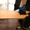 FLEXISPOT スタンディングデスク  レビュー。買って大満足。机の脚の安定感抜群、高さ調節もスムーズ！