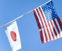 日米 金融市場休場日カレンダー 2024年：日本は祝日でも海外は動く。休場日把握とリスクヘッジのすすめ