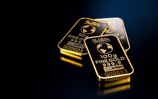 紙幣とゴールド、どっちが本物か？