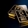 金価格が史上初の1g1万円を突破。その背景は？
