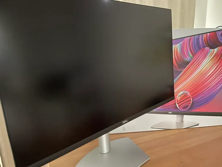 Dell S2722QC 27インチ 4K モニター：特徴・レビュー